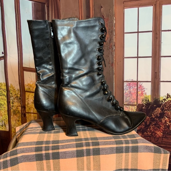 Witch boots Cosplay Costume Halloween Theater Dressy Heels 8 Black Faux Buttons - Picture 4 of 16